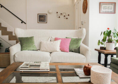 Imagen Vivomicasa-interiorismo-accesible-un-salon-con-Arte-081-2-scaled